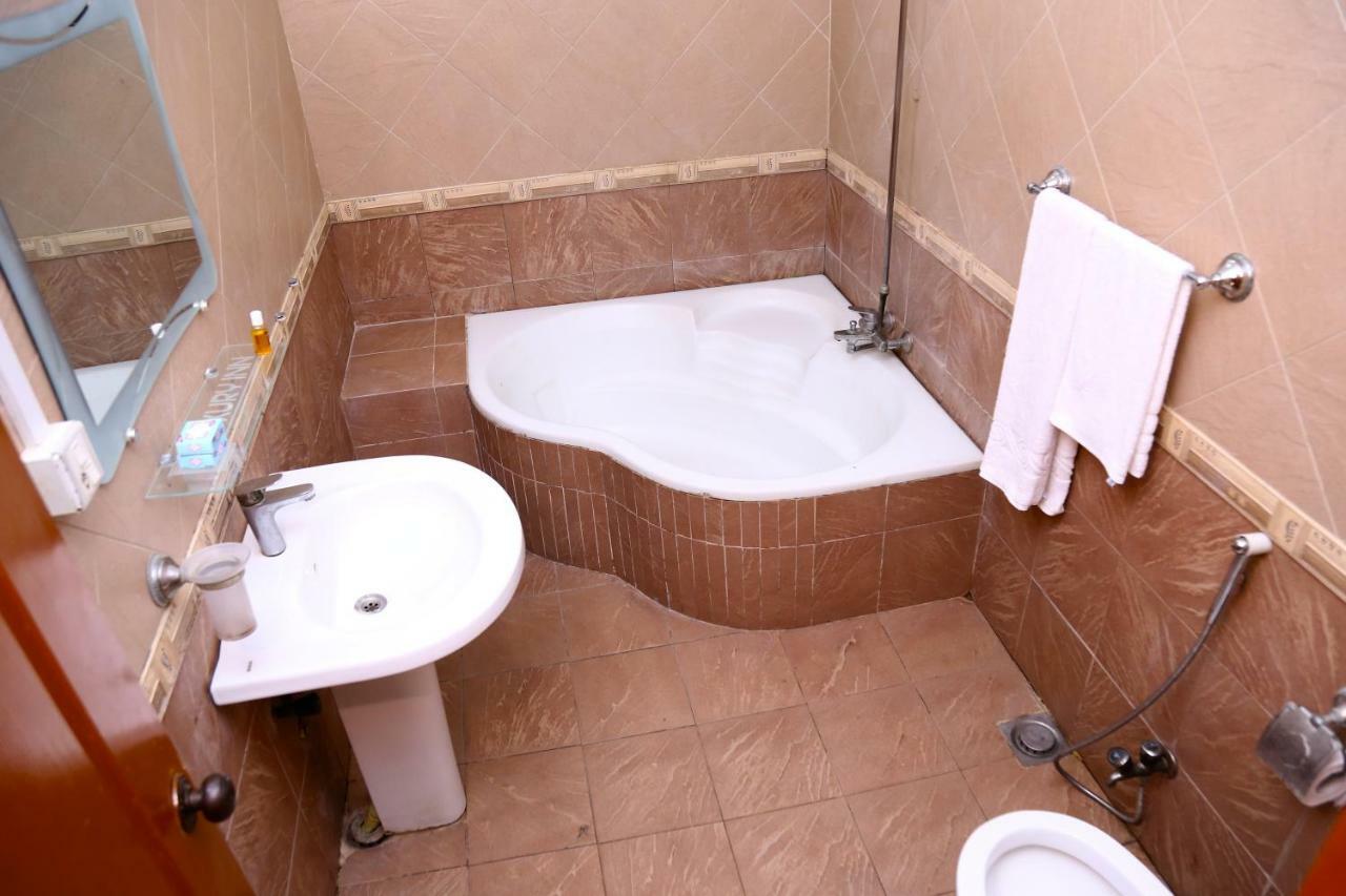 Luxury Inn Karáčí Exteriér fotografie